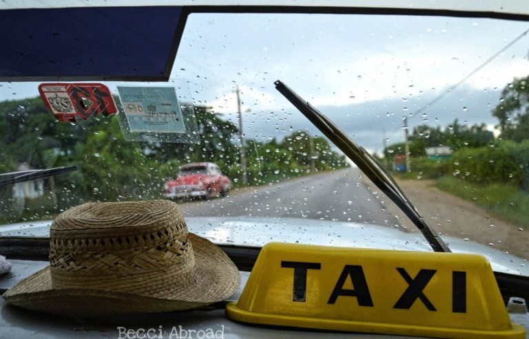 How to Use a Local Shared Taxi in Havana