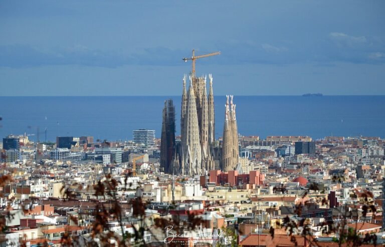 The Best Girls’ Getaway Itinerary for Barcelona