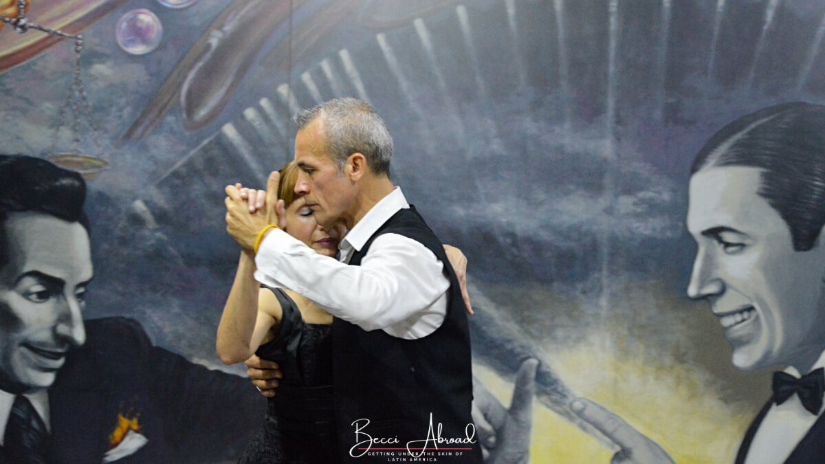 Skilled tango dancers in Argentina – a glimpse into the captivating world of this dance form.