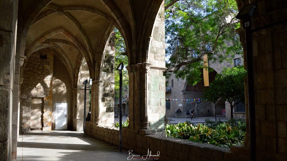 Explore the Best Hidden Gems in Barcelona: a Gothic Courtyard in the center of Barcelona