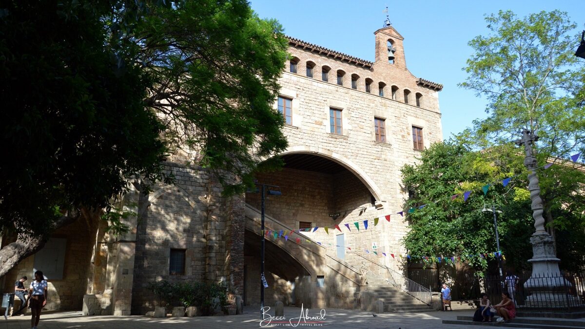 Discover the Medieval Courtyard, Jardins de Rubió i Lluch, one of Barcelona's hidden gems