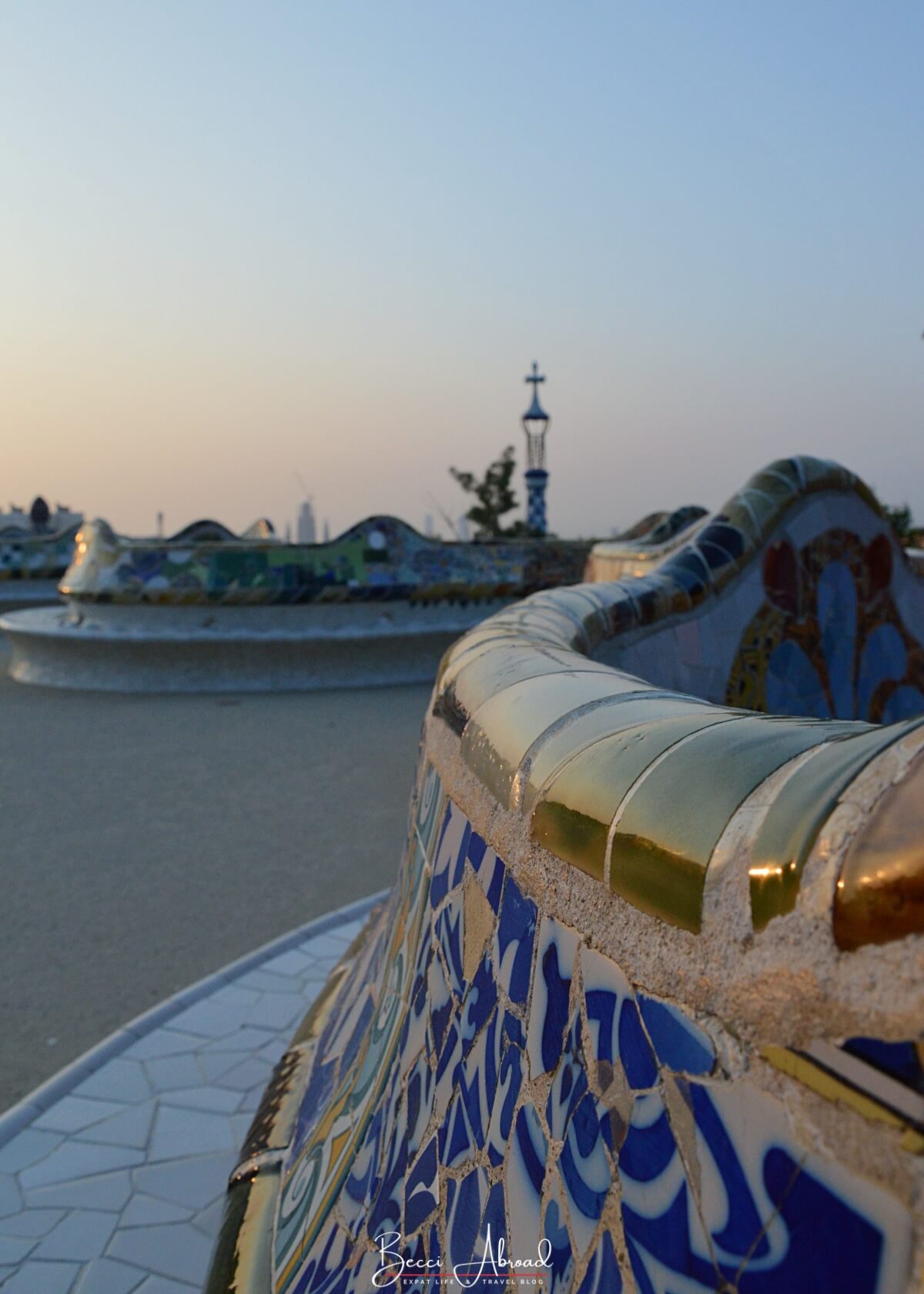 Details of the mosaic bench at nature Square at Park Güell