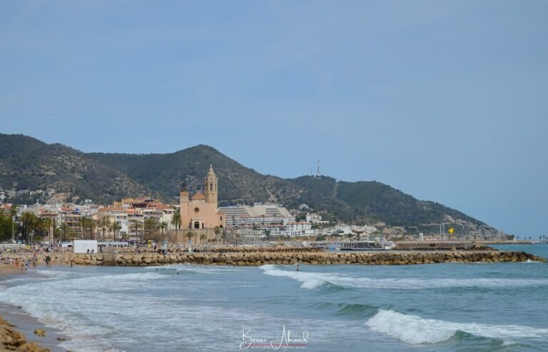 Dagstur til Sitges fra Barcelona: Sådan får du det meste ud af dit besøg!