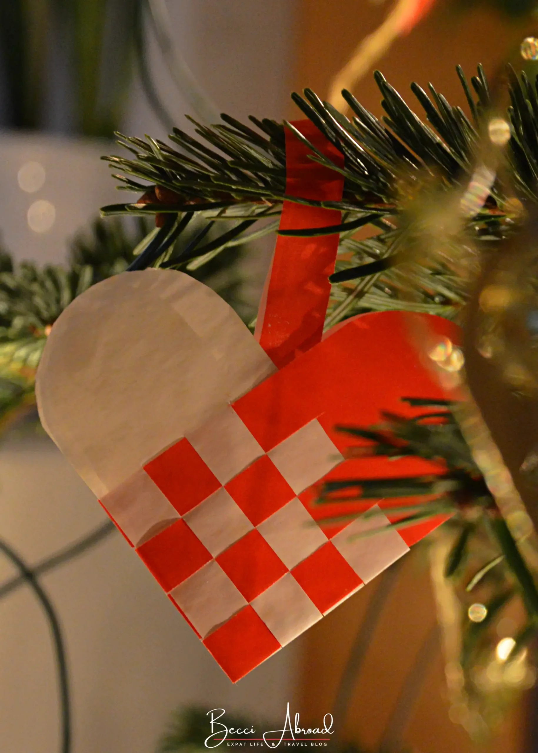 danish christmas traditions,christmas in denmark,how do danes celebrate christmas,when do danes celebrate christmas,Danish Christmas tradition